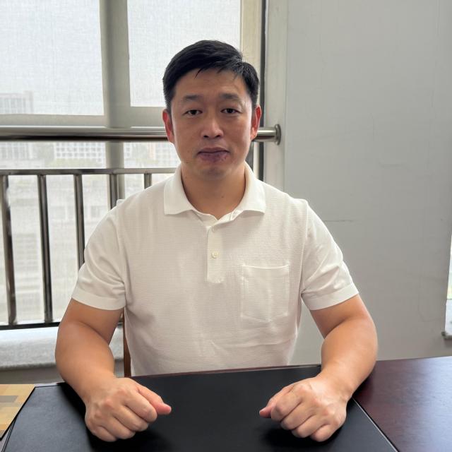 郑高安照片.JPG